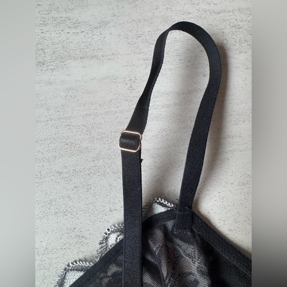 NWOT Savage X Fenty Unlined Floral Embroidered Black Bralette - Picture 7 of 8